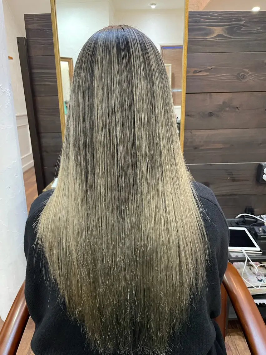 ロング ヘアカラー 下林 雅明のヘアスタイル