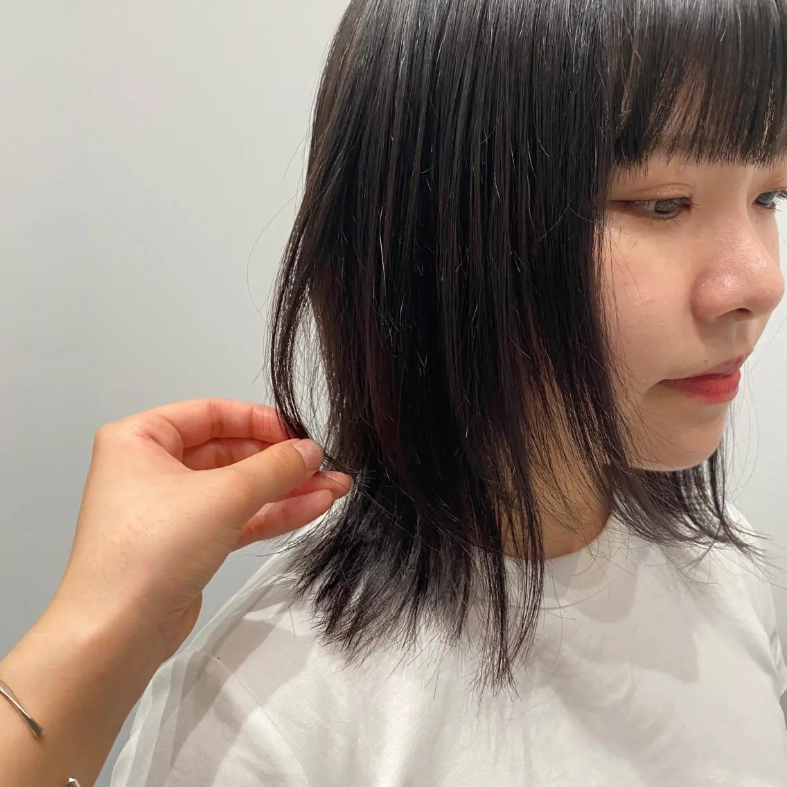 ミディアム レイヤーカット 壁谷  加保理のヘアスタイル