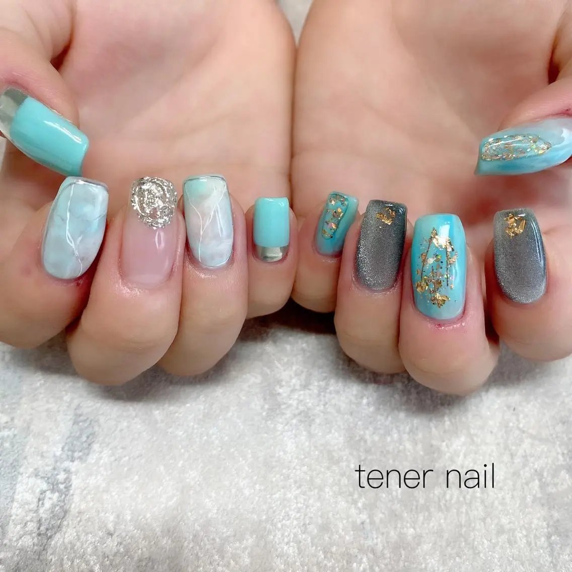 ネイル 水色 ニュアンスネイル テネルネイル tener nailのネイルデザイン