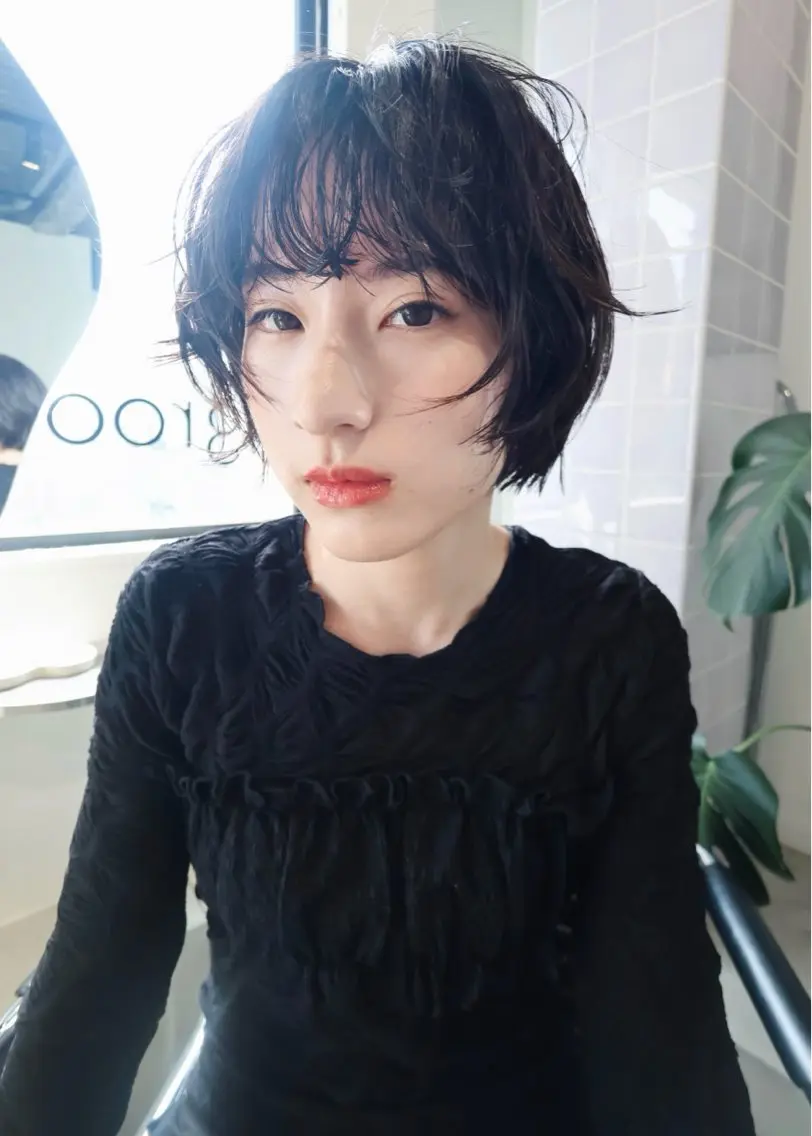 ミディアム カット ボブ/ブリーチ 学芸大学SaKuraのヘアスタイル