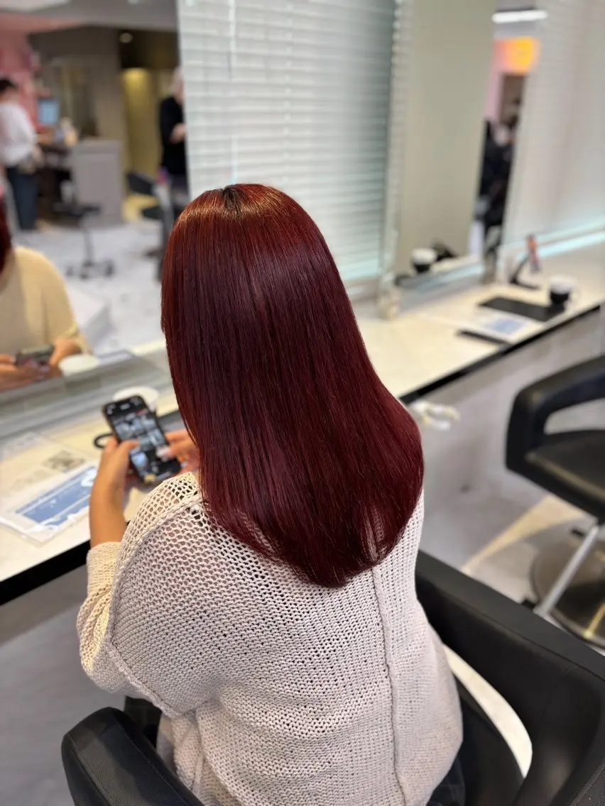 ロング カラー ブリーチ ダブルカラー レッドカラー 髪質改善 ヘアカラー 💙ハイトーン韓国風 色白ヘア💙manaのヘアスタイル