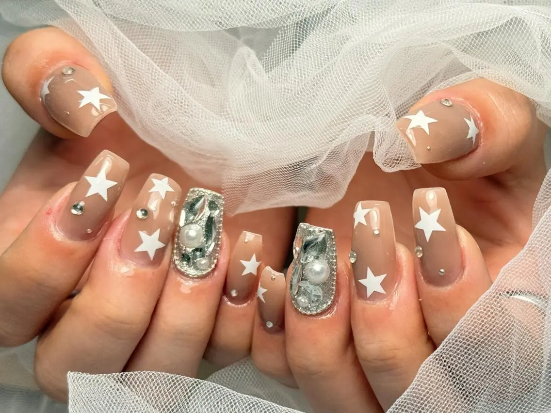 ネイル ToliyDeliy Linaのネイルデザイン