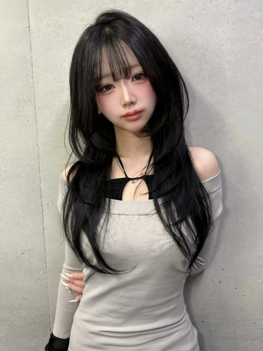 ロング くびれヘア 顔周りカット ハイレイヤー 韓国風ヘア レイヤーカット カット トリートメント がわ/ハイレイヤー /ハイトーンカラーのヘアスタイル
