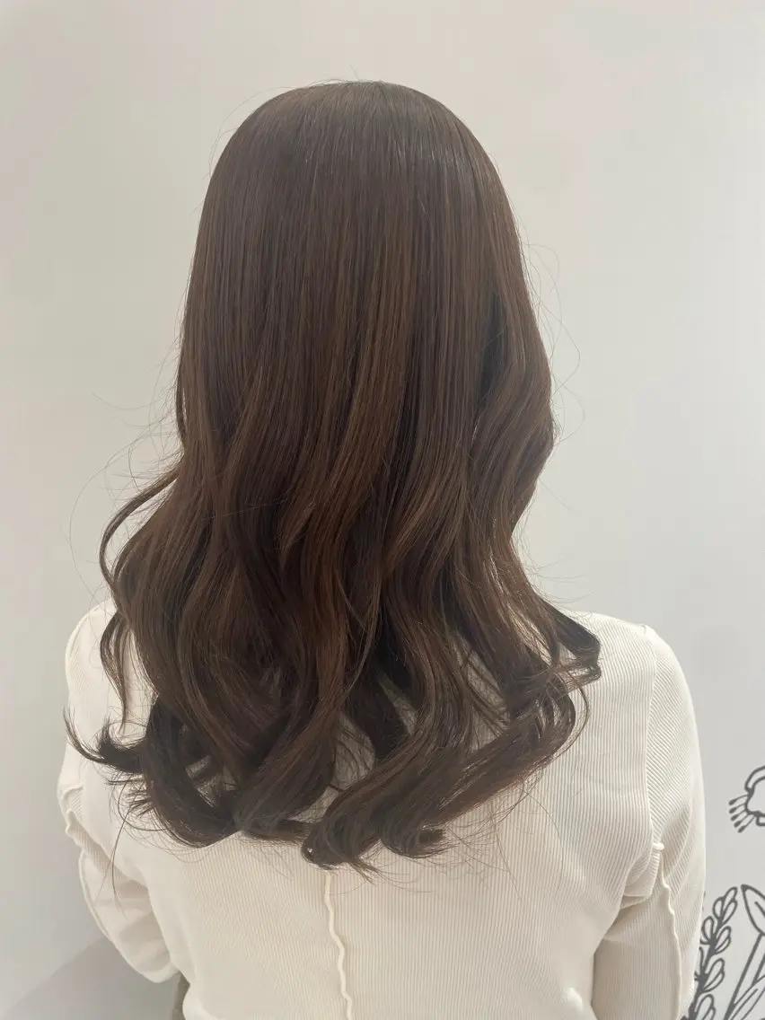 カラー ベージュカラー 🎟艶暖色カラー /レイヤー🎀くるみのヘアスタイル