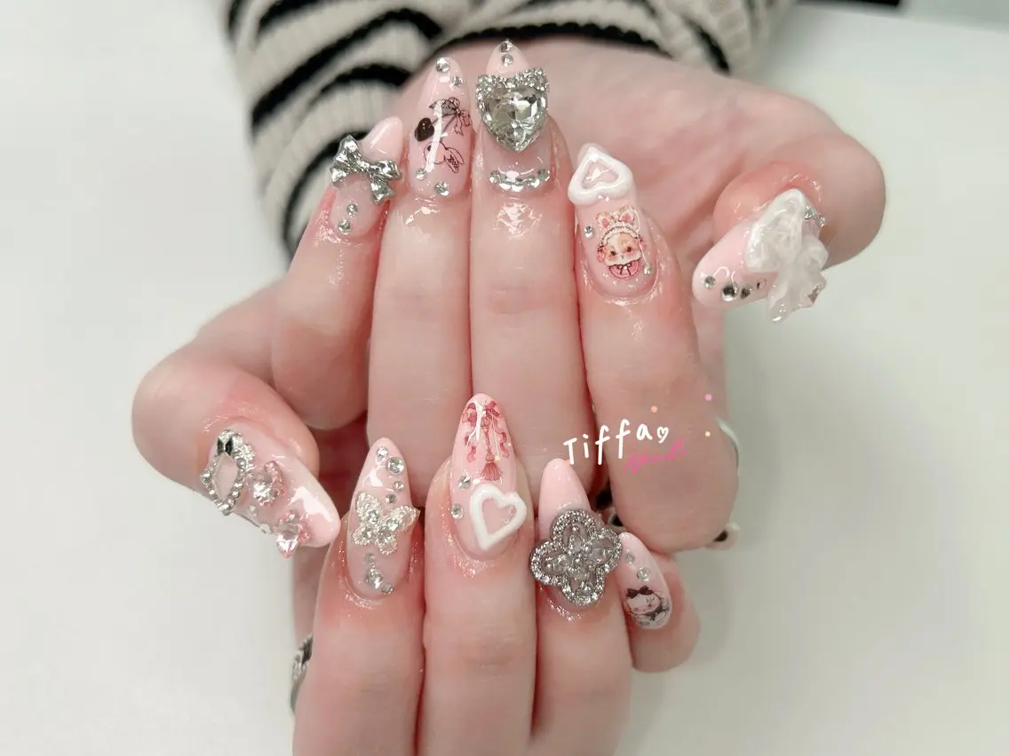 ネイル 佐藤 ゆうなのネイルデザイン