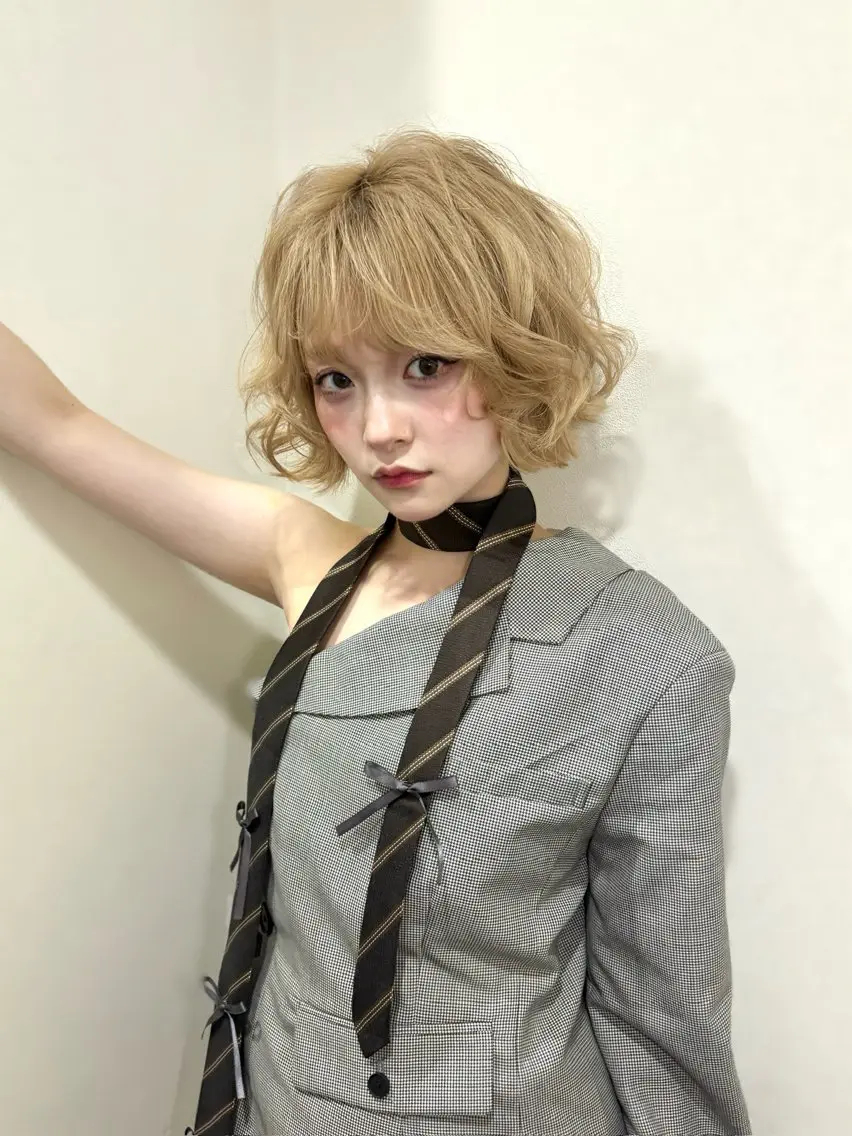 ショート ショートボブ 丸みショート ボブ ショートヘア 小顔カット COA銀座　🤍 shionのヘアスタイル