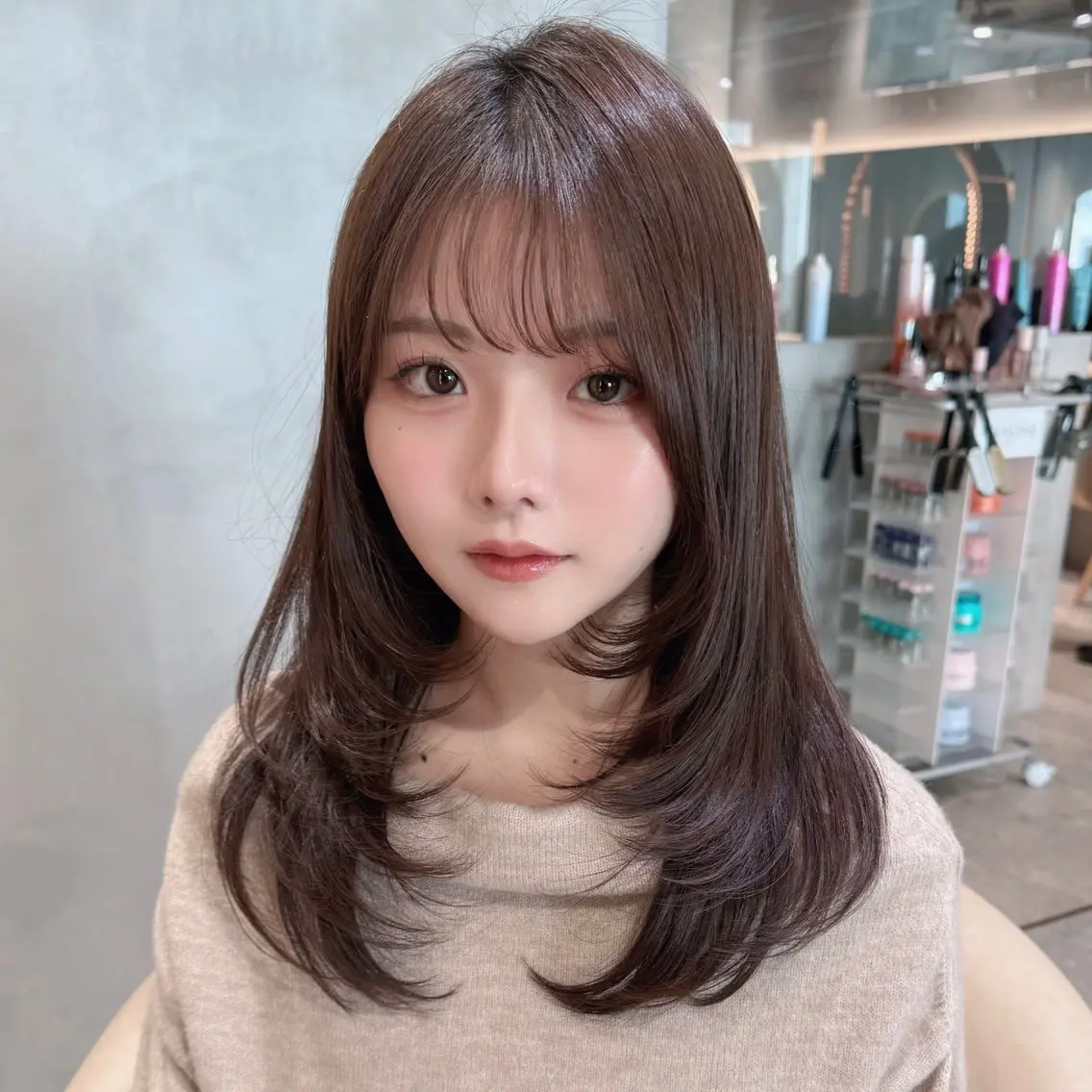 ミディアム カット ヘアカラー トリートメント レイヤー/韓国/ボブ 縮毛矯正/畠中ケントのヘアスタイル