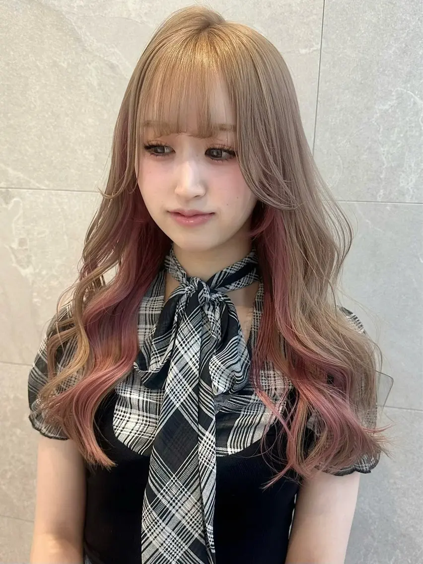 ロング カラー ベージュカラー ブリーチ ブラウンカラー ケアブリーチ ハイトーンカラー カット ヘアカラー トリートメント 🦋高瀬寛菜🦋 韓国/ブリーチのヘアスタイル