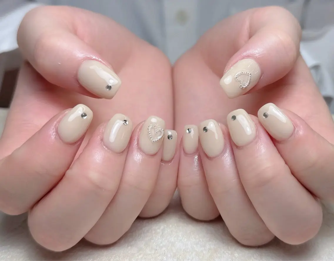 ネイル アートネイル 長さ出し フレンチネイル ジェルネイル ガーリー ハンドネイル 中野駅から2分 MEO NAILのネイルデザイン