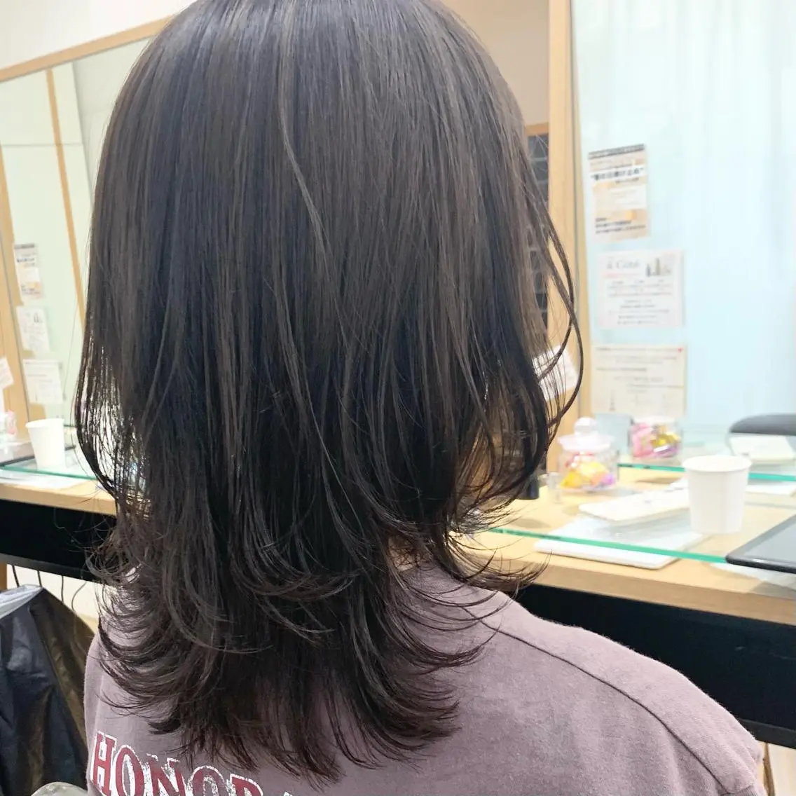 ロング カラー パーマ ヘアアレンジ メンズ キッズ ネイル マツエク・マツパ カット 縮毛矯正 レイヤーカット／ 巻ける縮毛矯正のヘアスタイル