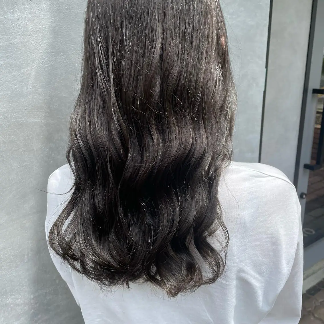 ロング カラー オリーブカラー 青田 明日海のヘアスタイル