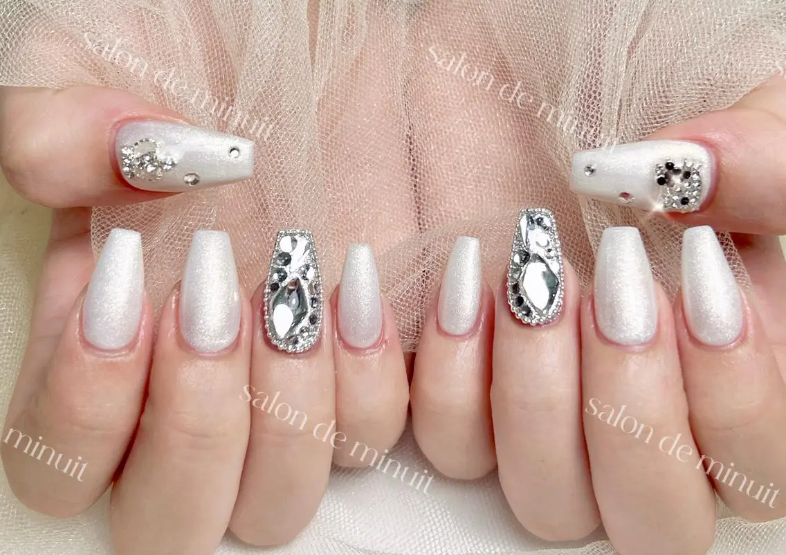 ネイル ハンドネイル ハンドケア Momo 🤍のネイルデザイン