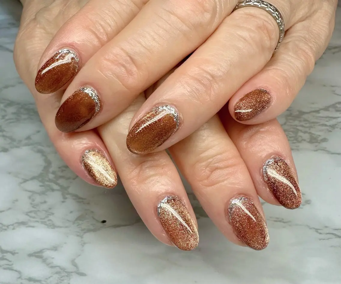 ネイル オーロラネイル マグネットネイル ニュアンスネイル ワンカラーネイル 夏ネイル Mai’s nailのネイルデザイン