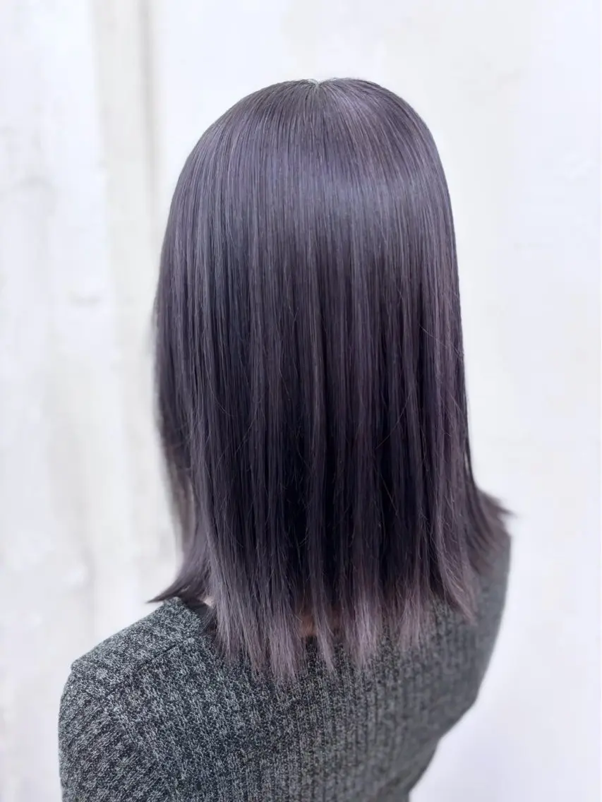 ミディアム カラー ハイトーンカラー パープルカラー シルバー ヘアカラー トリートメント ベルグロー アルファのヘアスタイル