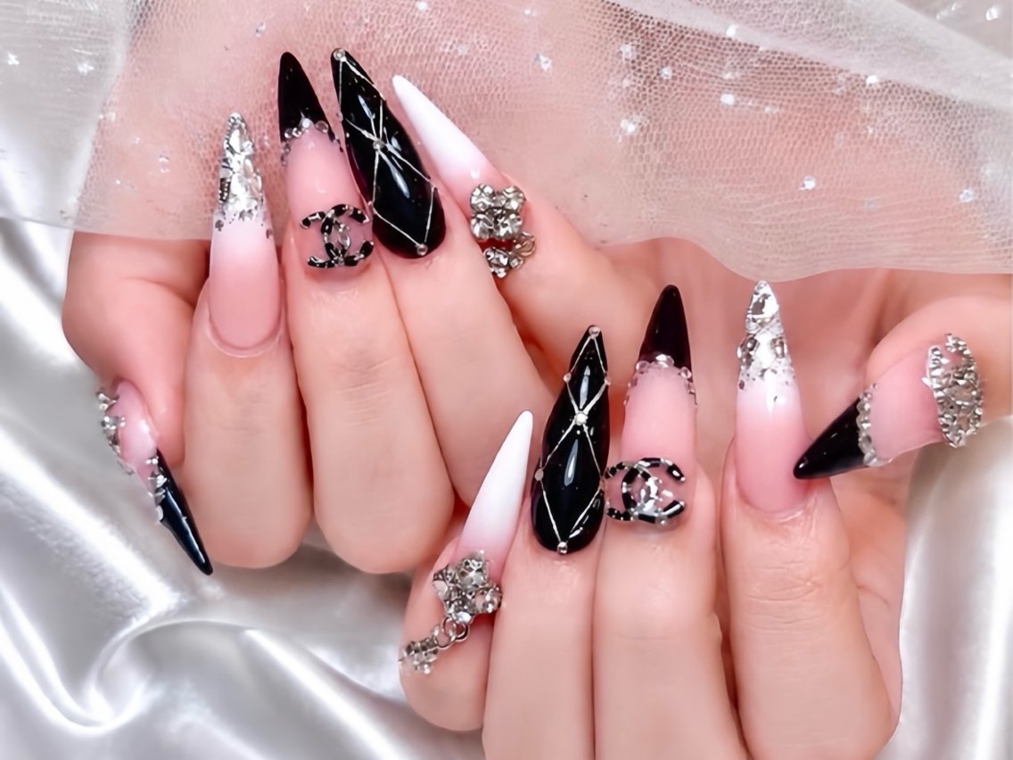 ネイル アニマル柄 べっ甲ネイル ブルー ボルドー ブラウン ハンドネイル Rin Nail 新大久保店のネイルデザイン