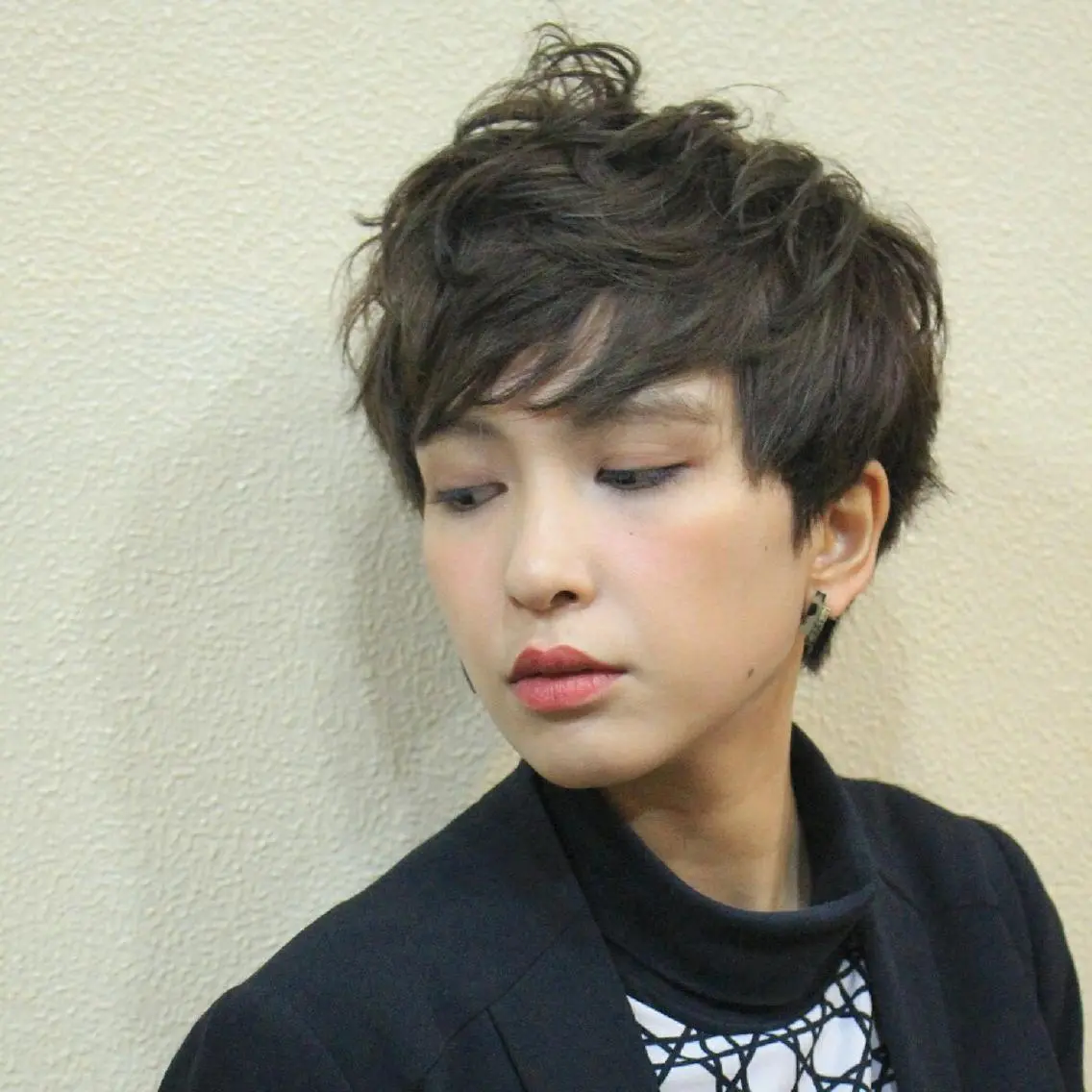 ショート カラー 徳平 拓人のヘアスタイル