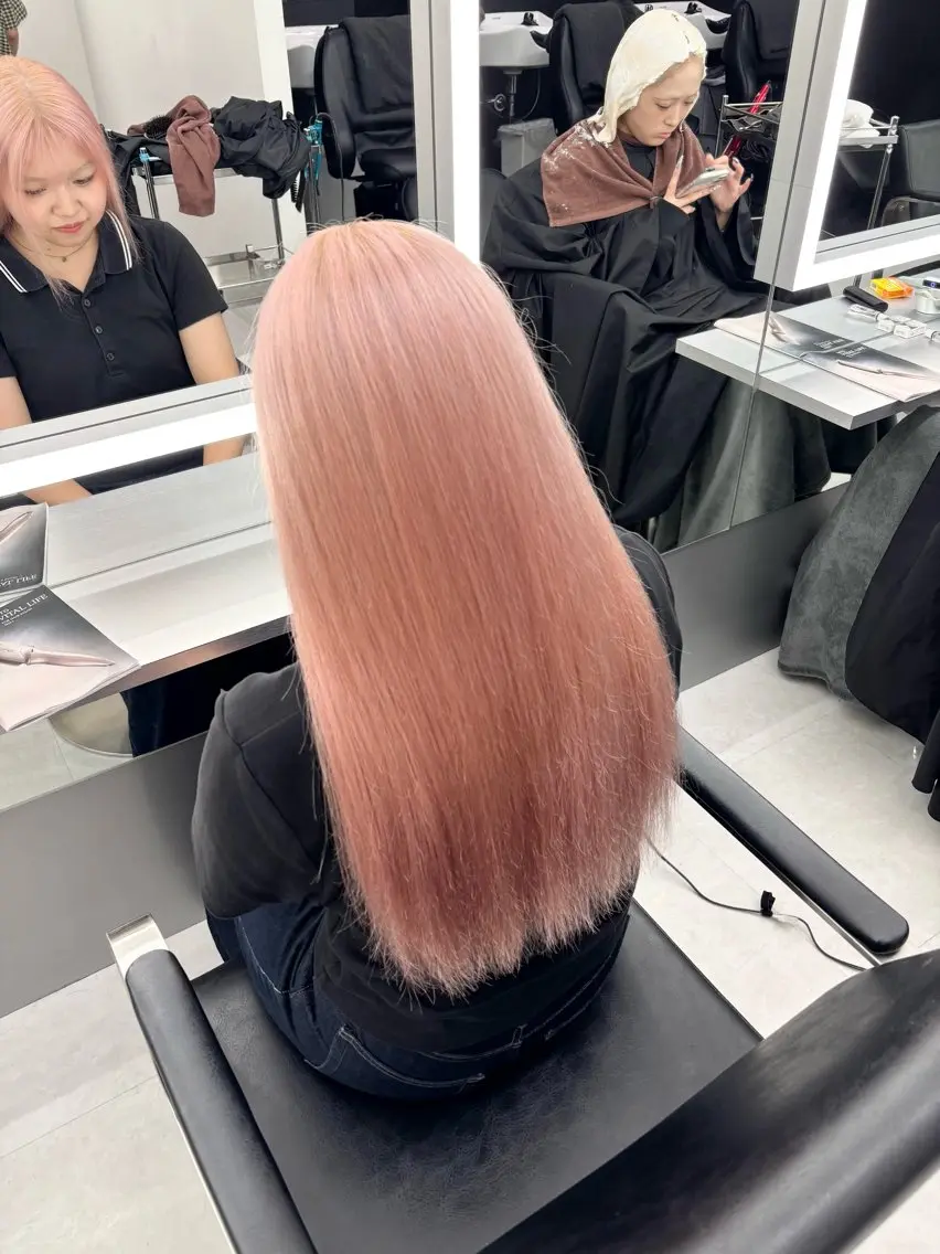 ロング カラー ピンクカラー ヘアカラー TACE AYANOのヘアスタイル