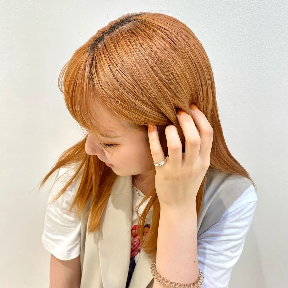 セミロング カラー ブリーチ トリートメント レイヤー/ハイトーン 🫧‪Erikaのヘアスタイル