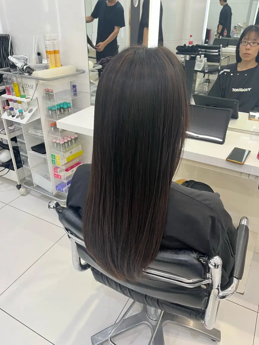 カラー ブリーチ ハイライトカラー ブリーチなしカラー 石毛 大翔のヘアスタイル