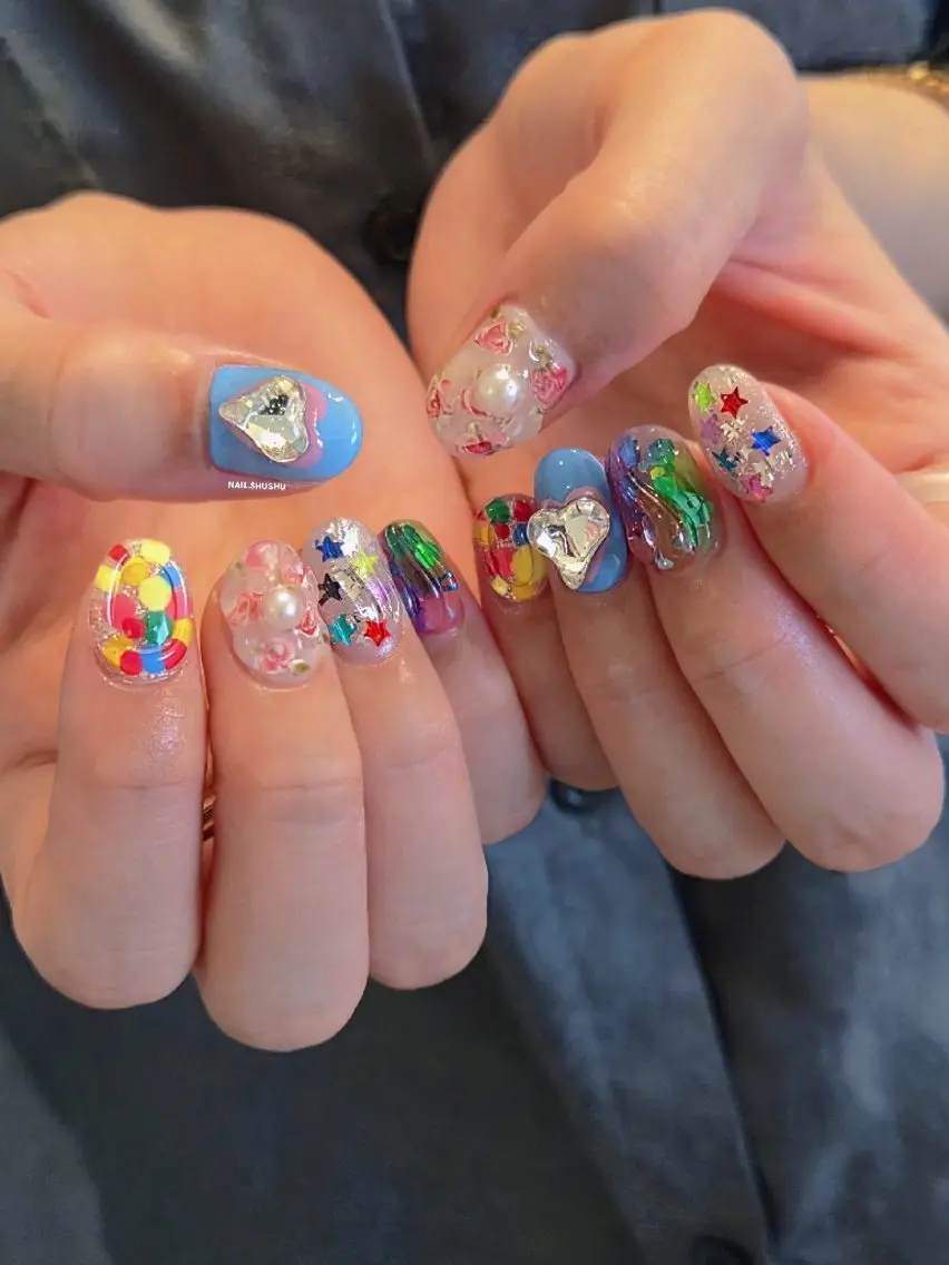 ネイル ハンドネイル 3dパーツ/流行り 👧shushu❤️のネイルデザイン
