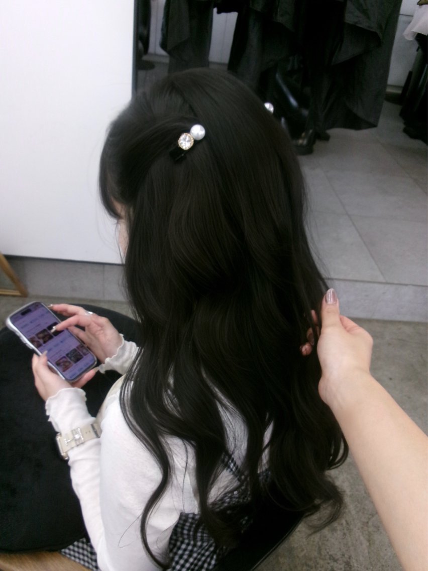 ロング ヘアアレンジ FUJI/ ブリーチ大募集💖のヘアスタイル