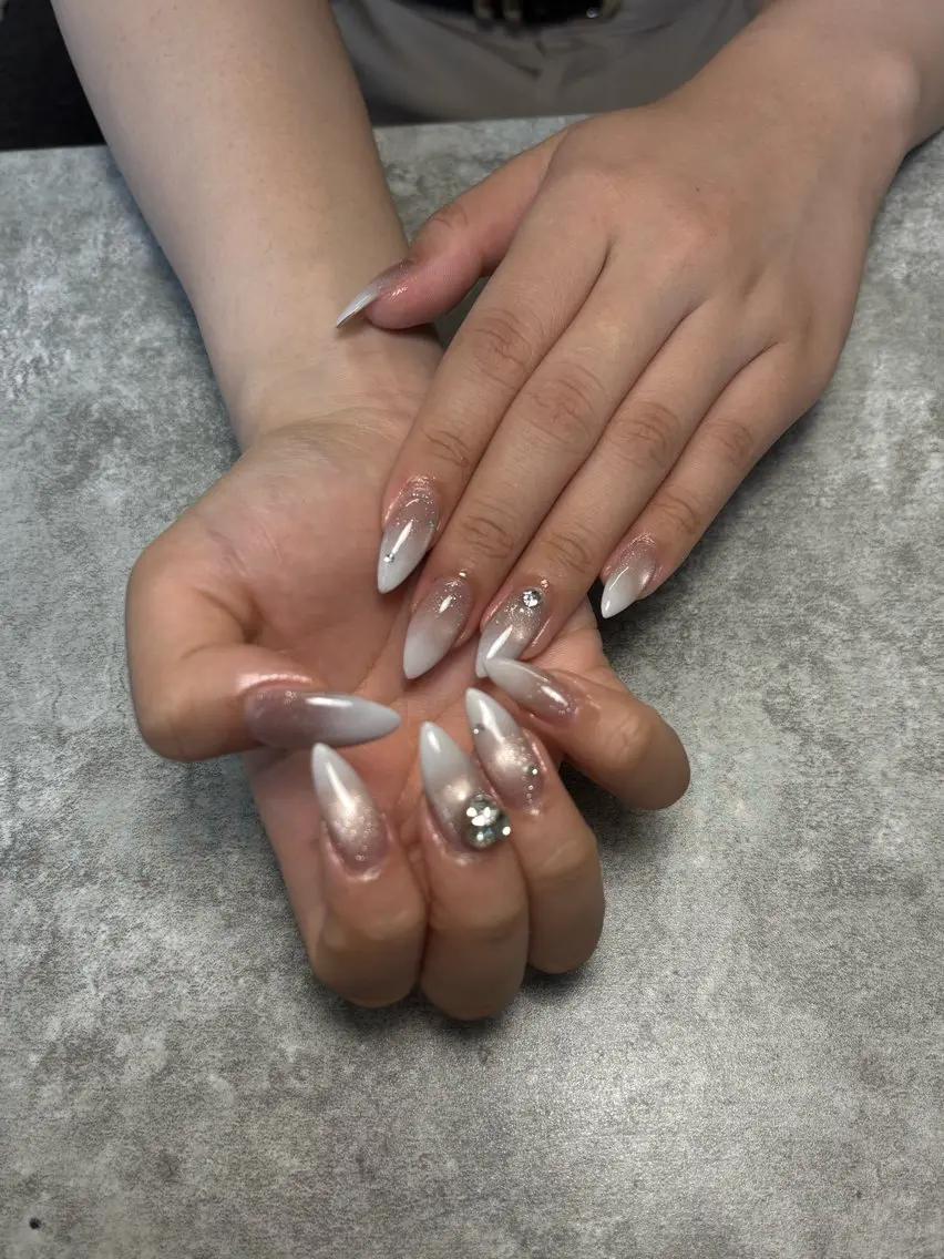 ネイル en.nail⭐︎ 丹波橋のネイルデザイン