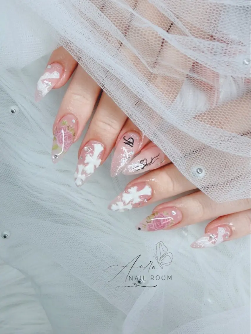 ネイル Aura Nail Roomのネイルデザイン