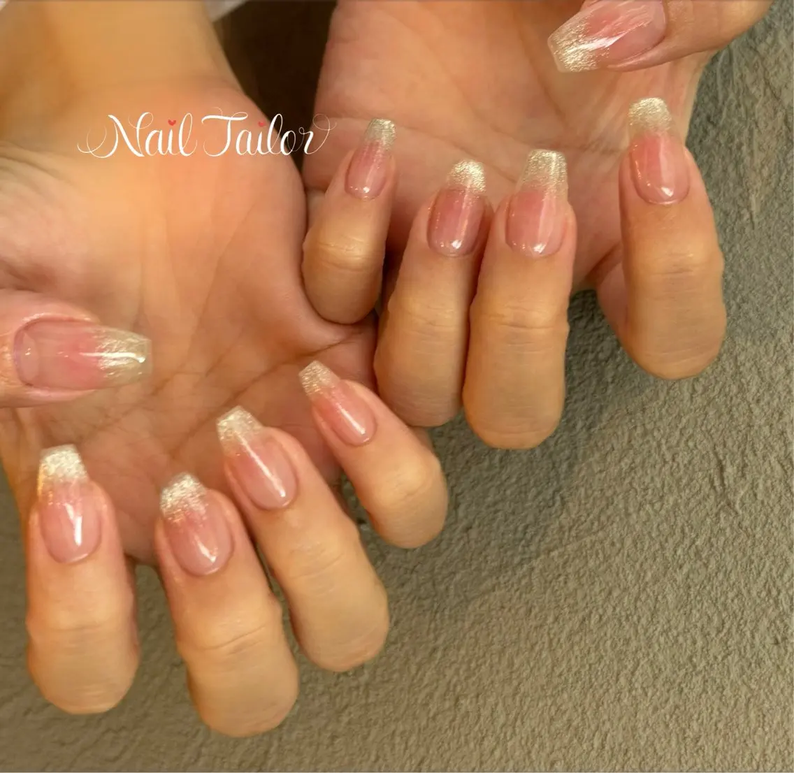 ネイル チークネイル 長さ出し グラデーション キラキラネイル マグネットネイル ハンドネイル NailTailor ネイルテイラーのネイルデザイン