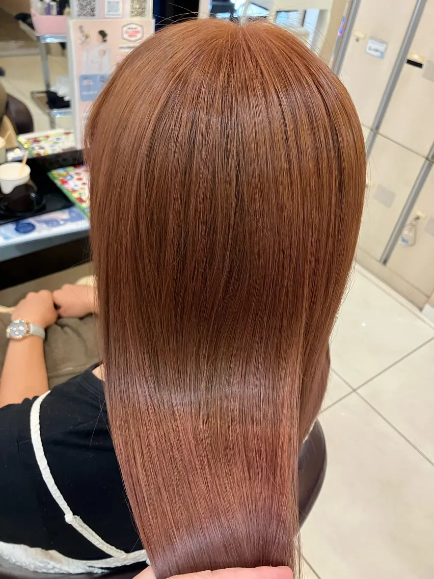 セミロング ヘアカラー トリートメント yukari 艶髪ヘアのヘアスタイル