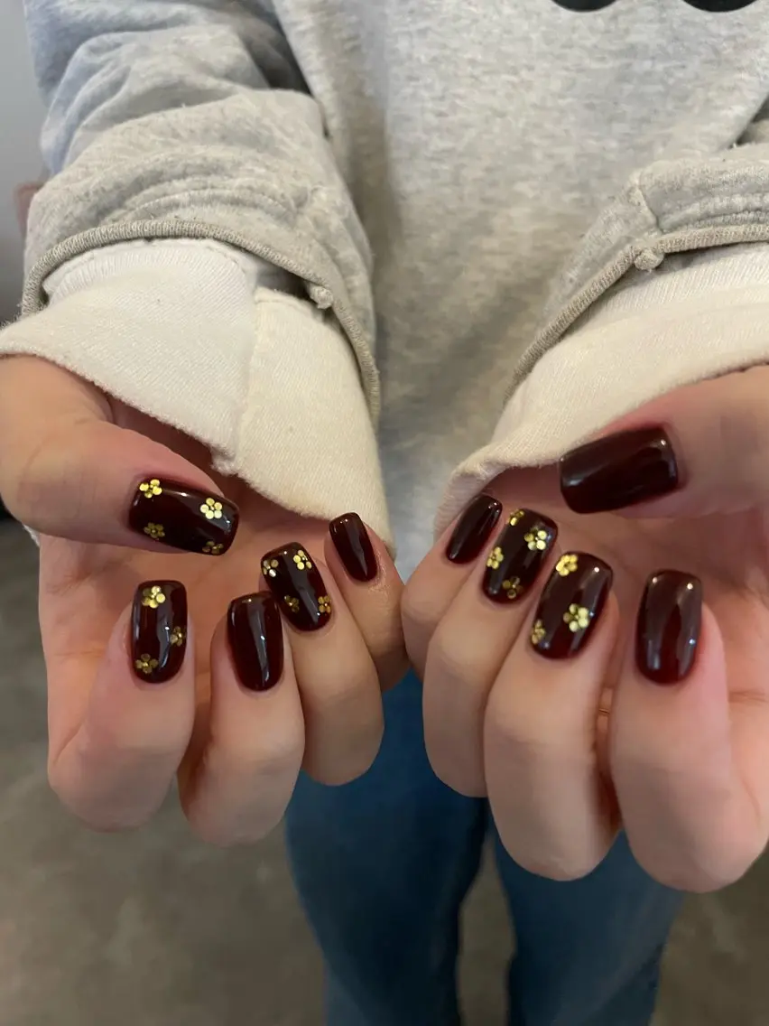 ネイル ボルドー ハンドネイル roof nailのネイルデザイン