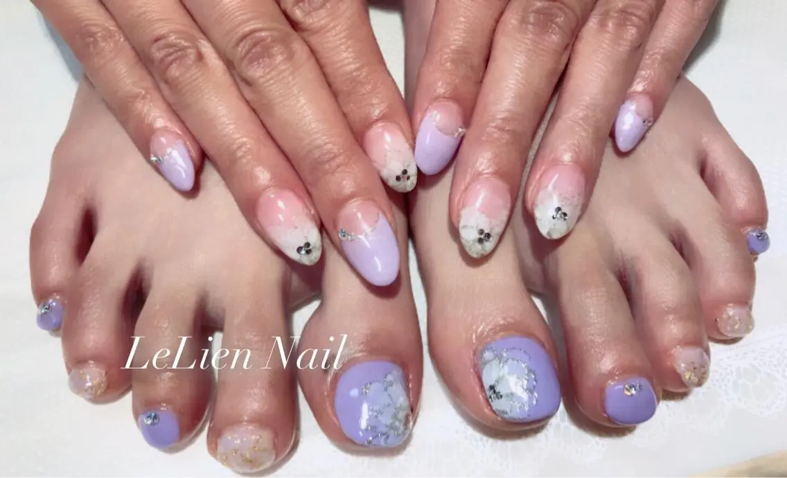 ネイル フラワーネイル フレンチネイル パープル モチの良さ◉ フィルインネイル♡のネイルデザイン