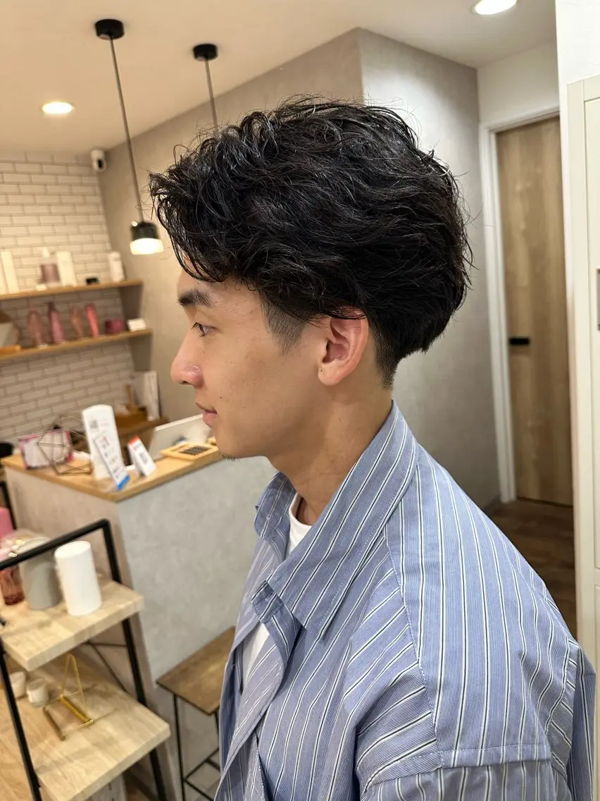 パーマ メンズ カット パーマ 白髪ぼかしハイライト レイヤー川口　元気のヘアスタイル