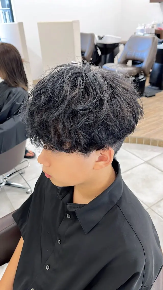 ショート カラー パーマ メンズ 🏆メンズヘア特化 🥇代表りんぺーのヘアスタイル