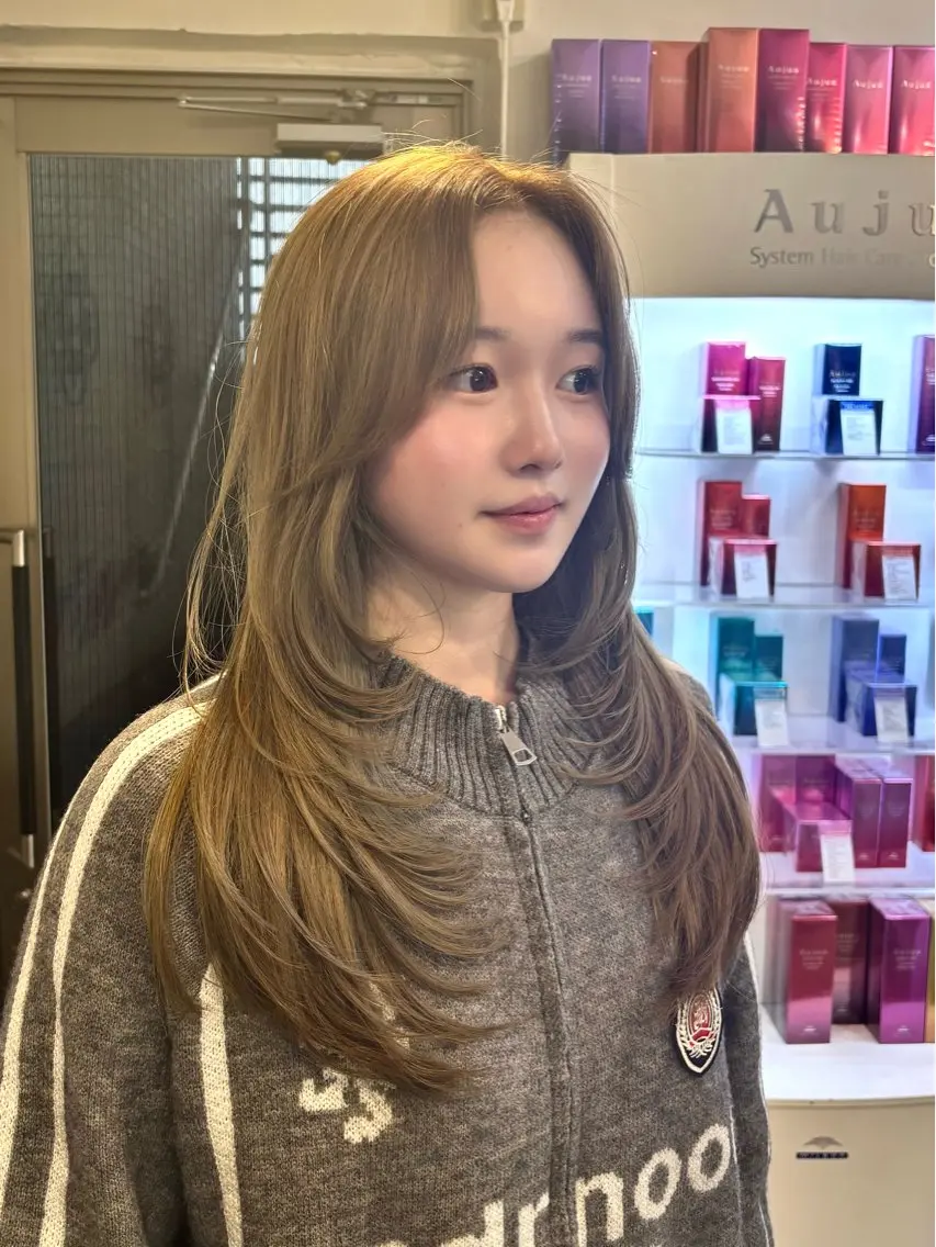ロング カラー ロングレイヤー ベージュカラー ブリーチ ダブルカラー ヘーゼル 韓国レイヤー/ダブル カラー/フウカ🤍のヘアスタイル
