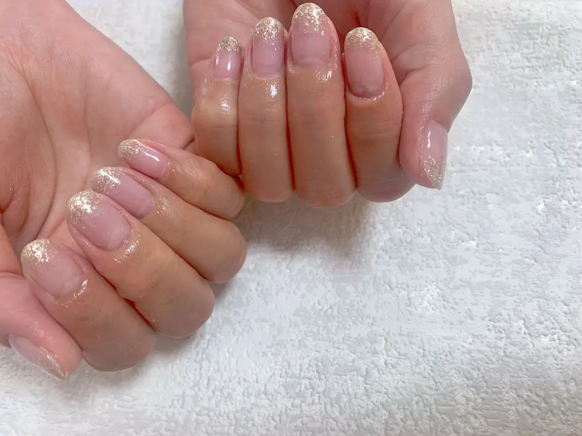 ネイル ジェルネイル ゴールド グラデーション 韓国ネイル ラメ(グリッター) kiki nail たまプラーザのネイルデザイン