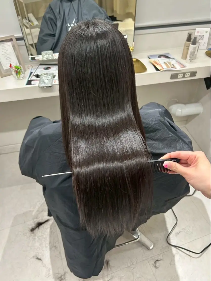 ロング SLASHスラッシュ 小川花鈴のヘアスタイル