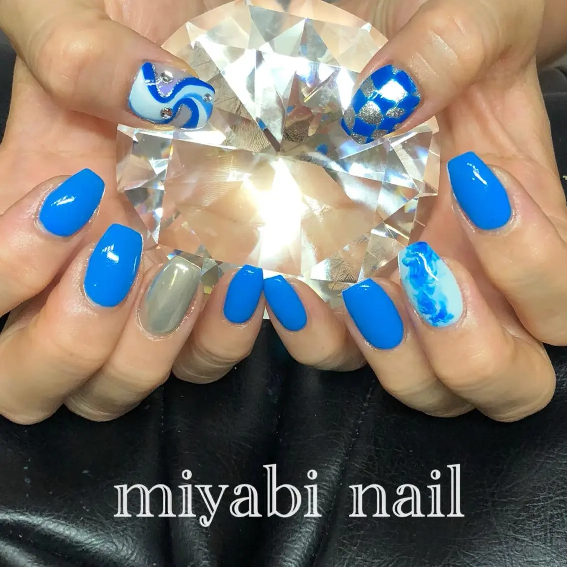 ネイル アートネイル ブルー ジェルネイル 持ち込み miyabi nail 桂川駅近くのネイルデザイン