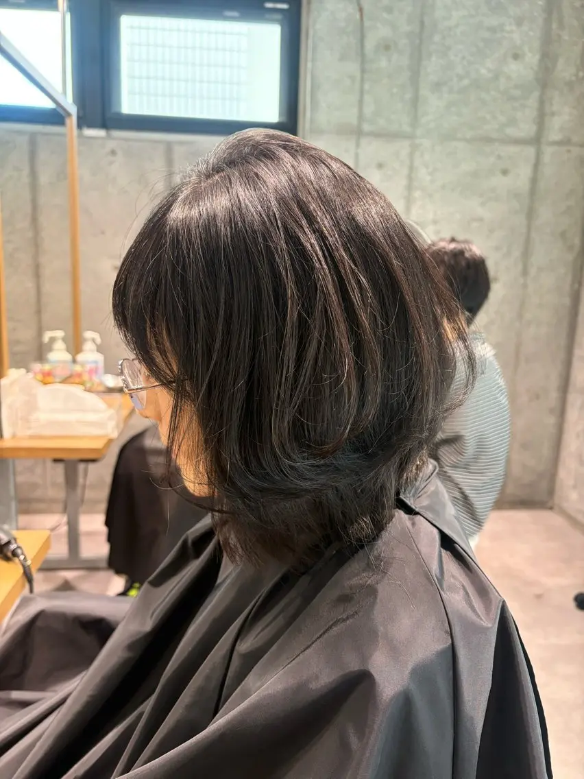 ミディアム レイヤーカット カット ︎︎ HINAのヘアスタイル