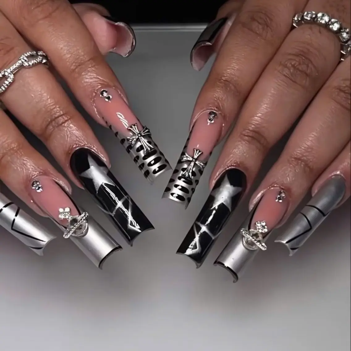 ネイル ジェルネイル 韓国ネイル ロングネイル ミラーネイル スカルプネイル ハンドネイル Umee Nailのネイルデザイン