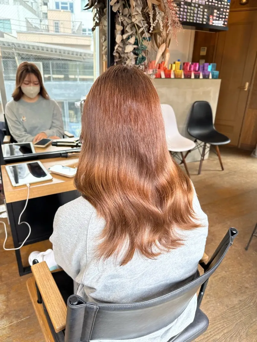 ロング カラー アディクシーカラー ブリーチ ケアブリーチ ダブルカラー イヤリングカラー DAIKIベージュ 🍂レイヤーカットのヘアスタイル