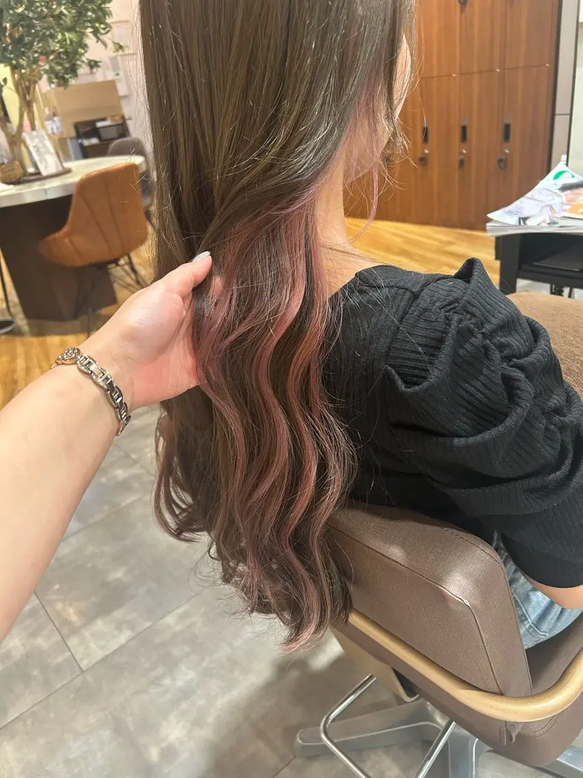 ロング カラー 永田 幸花のヘアスタイル
