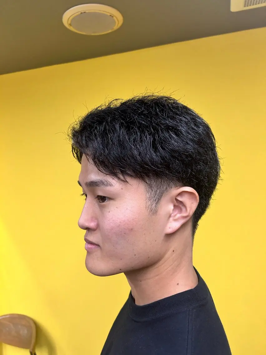 ショート メンズ ツーブロック ブラケン 恵太　アンソニーのヘアスタイル