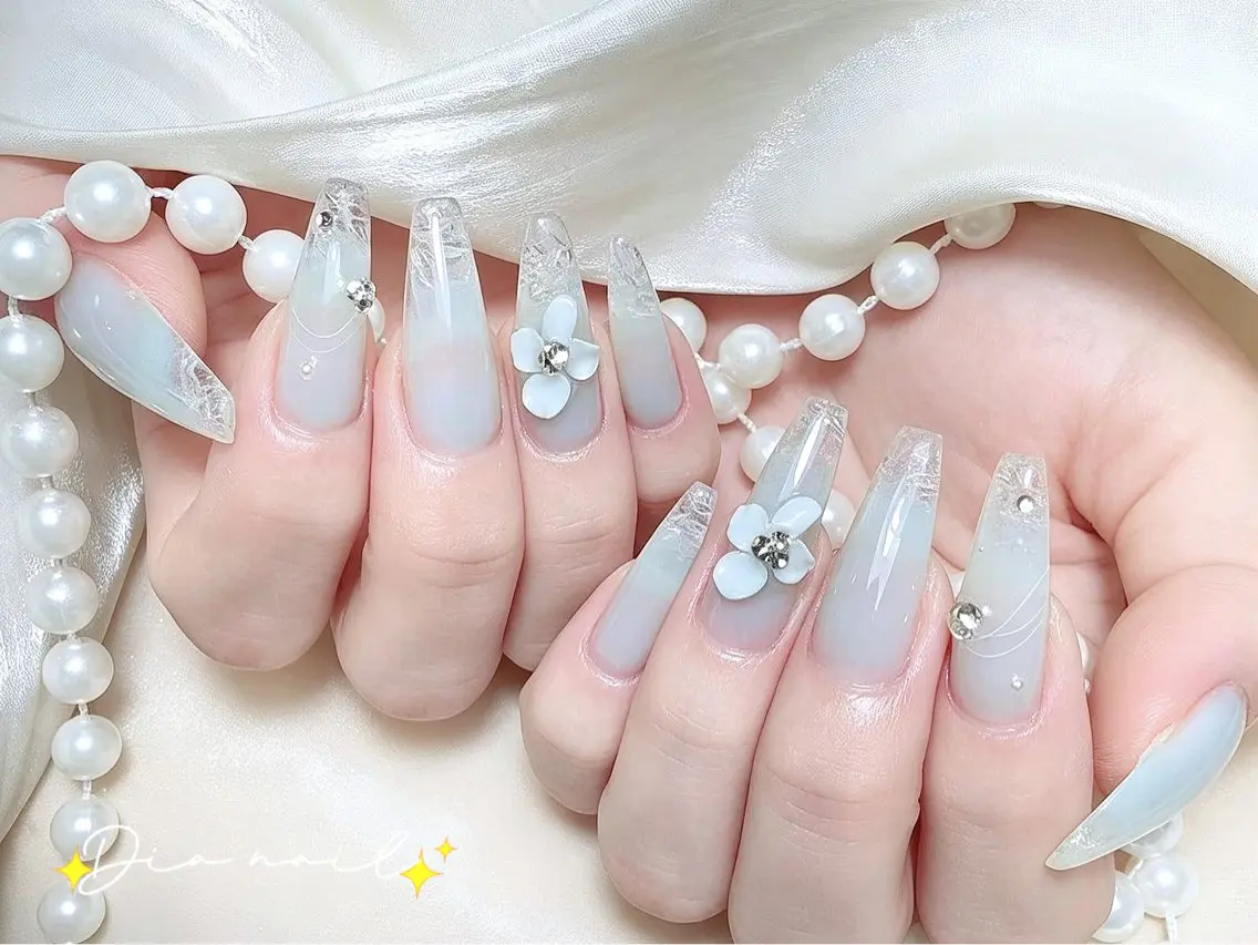 ネイル フットネイル 韓国ネイル レース マグネットネイル ニュアンスネイル ハンドネイル Dia nail サロンのネイルデザイン
