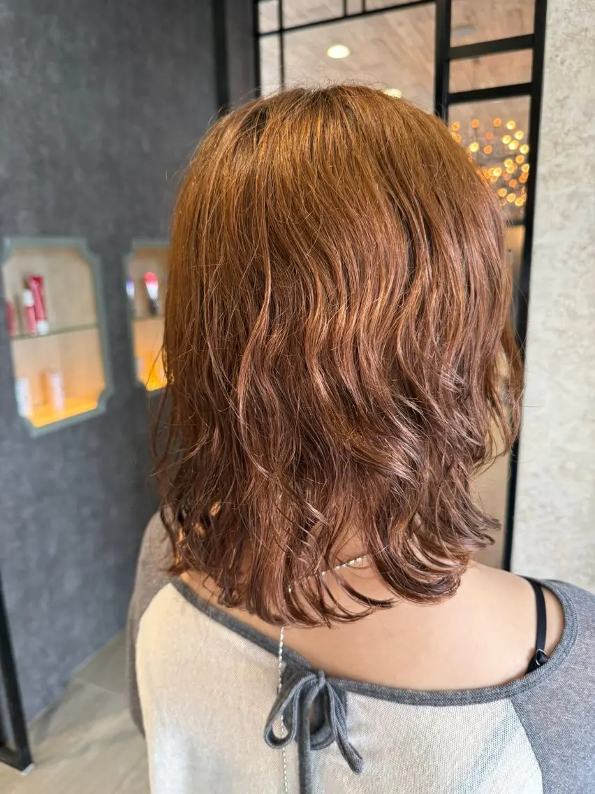 ミディアム パーマ カット パーマ ハイトーンベージュ 新潟/Manamiのヘアスタイル