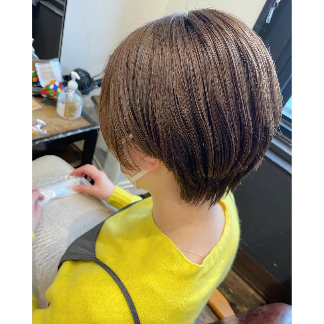 ショート カラー くるくるパーマ aikoのヘアスタイル
