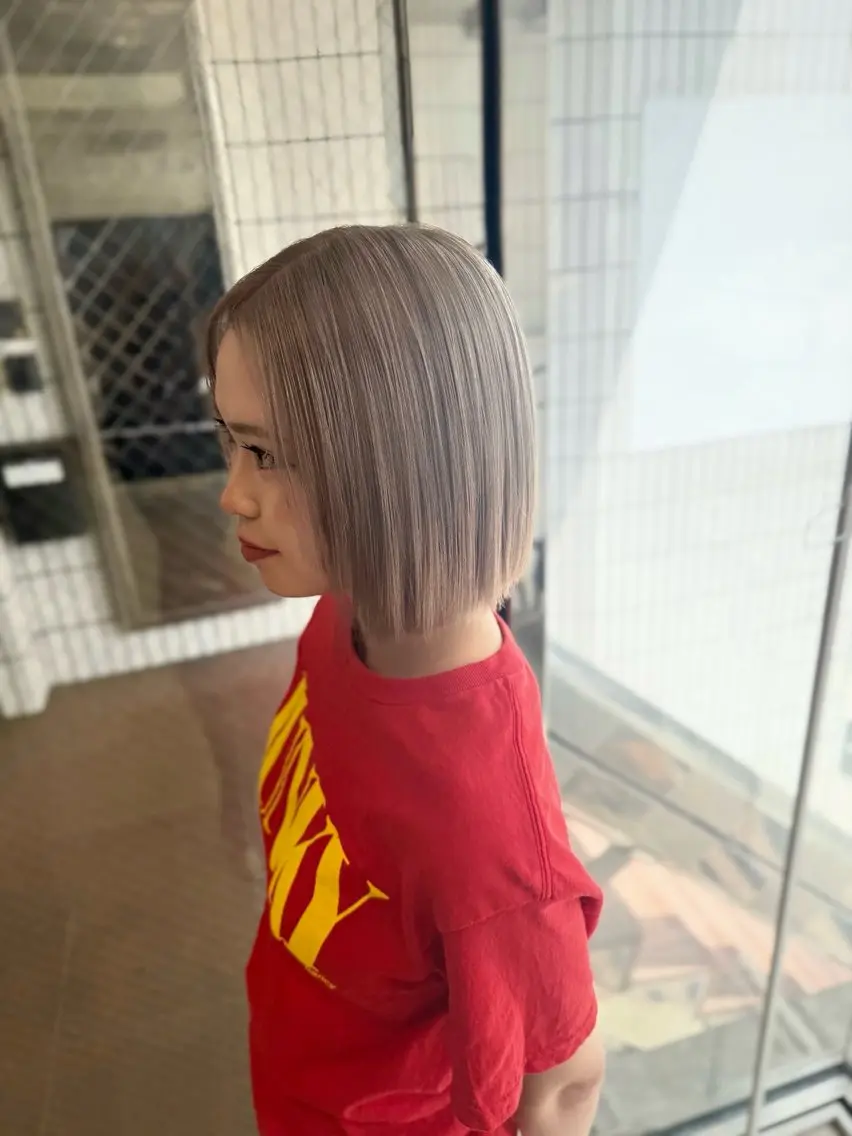 ショート カラー ヘアカラー ᴍᴏᴇ ‎ 〈 en. 〉のヘアスタイル