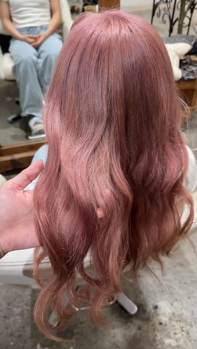 ロング カラー ベージュカラー ラベンダーカラー ピンクカラー ピンクベージュ ヘアカラー makoto 池袋 カラー カットのヘアスタイル