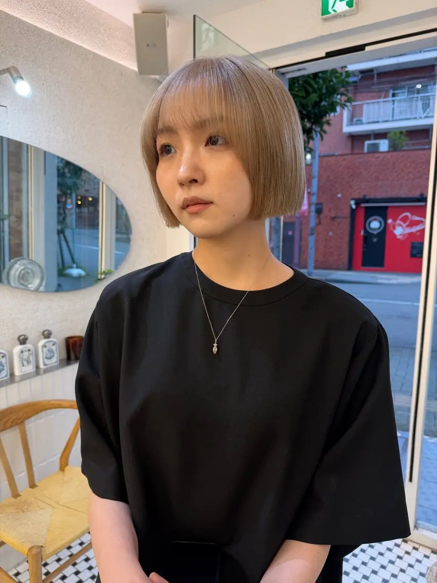 ショート カット ヘアカラー 透明感ベージュ/ レイヤー/ 髙橋一哉のヘアスタイル