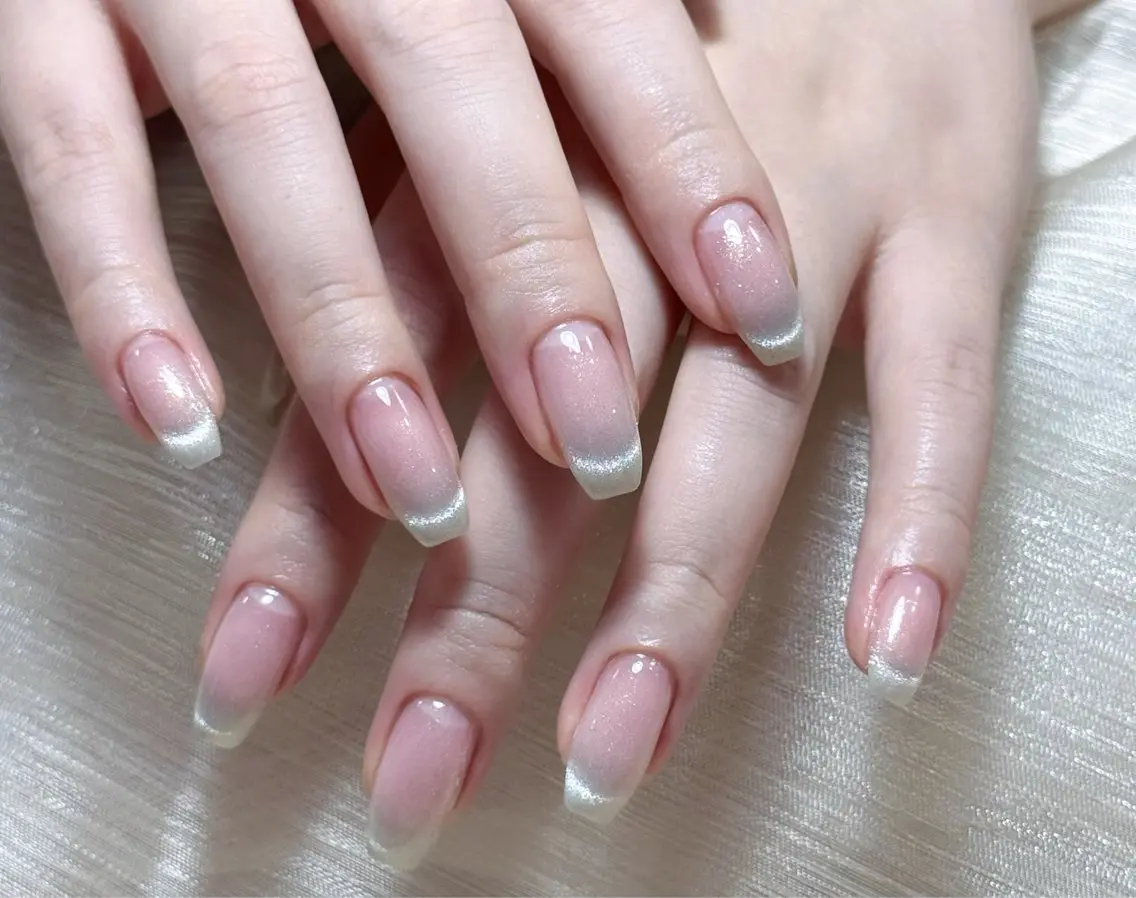 ネイル アートネイル オーロラネイル チークネイル フレンチネイル ガラスフレンチ ハンドネイル 🎀🎀YooLi Nail Salonのネイルデザイン