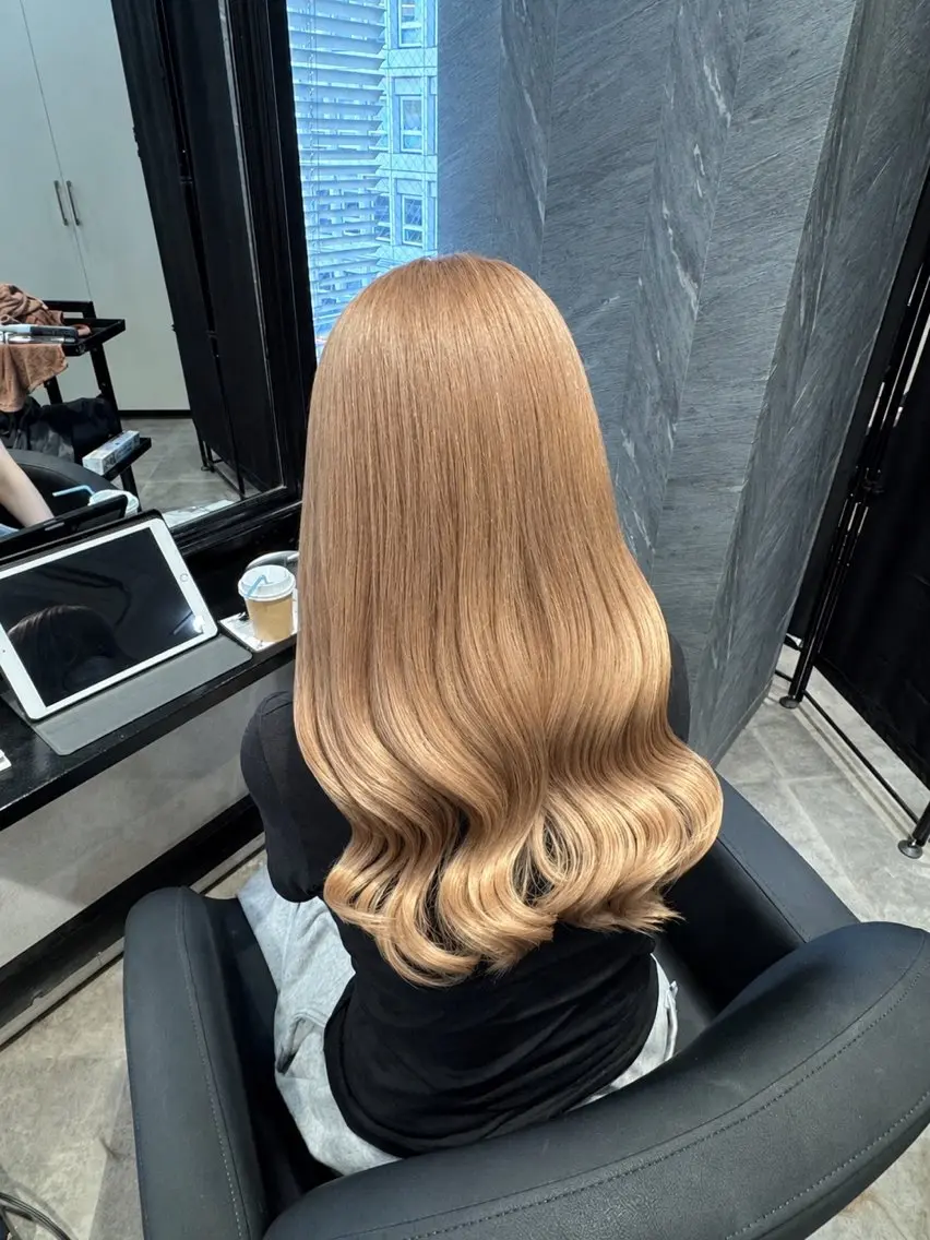 ミディアム ヘアカラー ai 梅田/暖色カラーのヘアスタイル